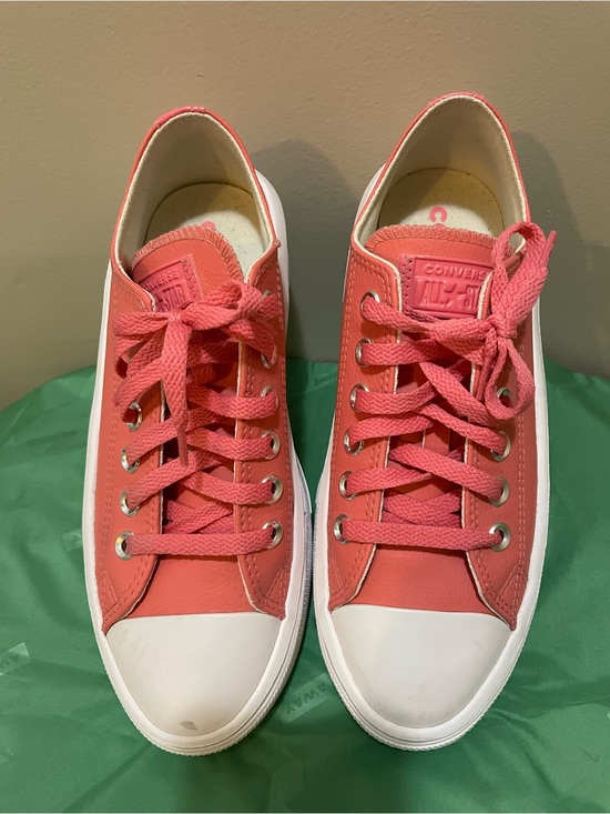 Converse Shoes - Converse Low Top Sneakers - Coral